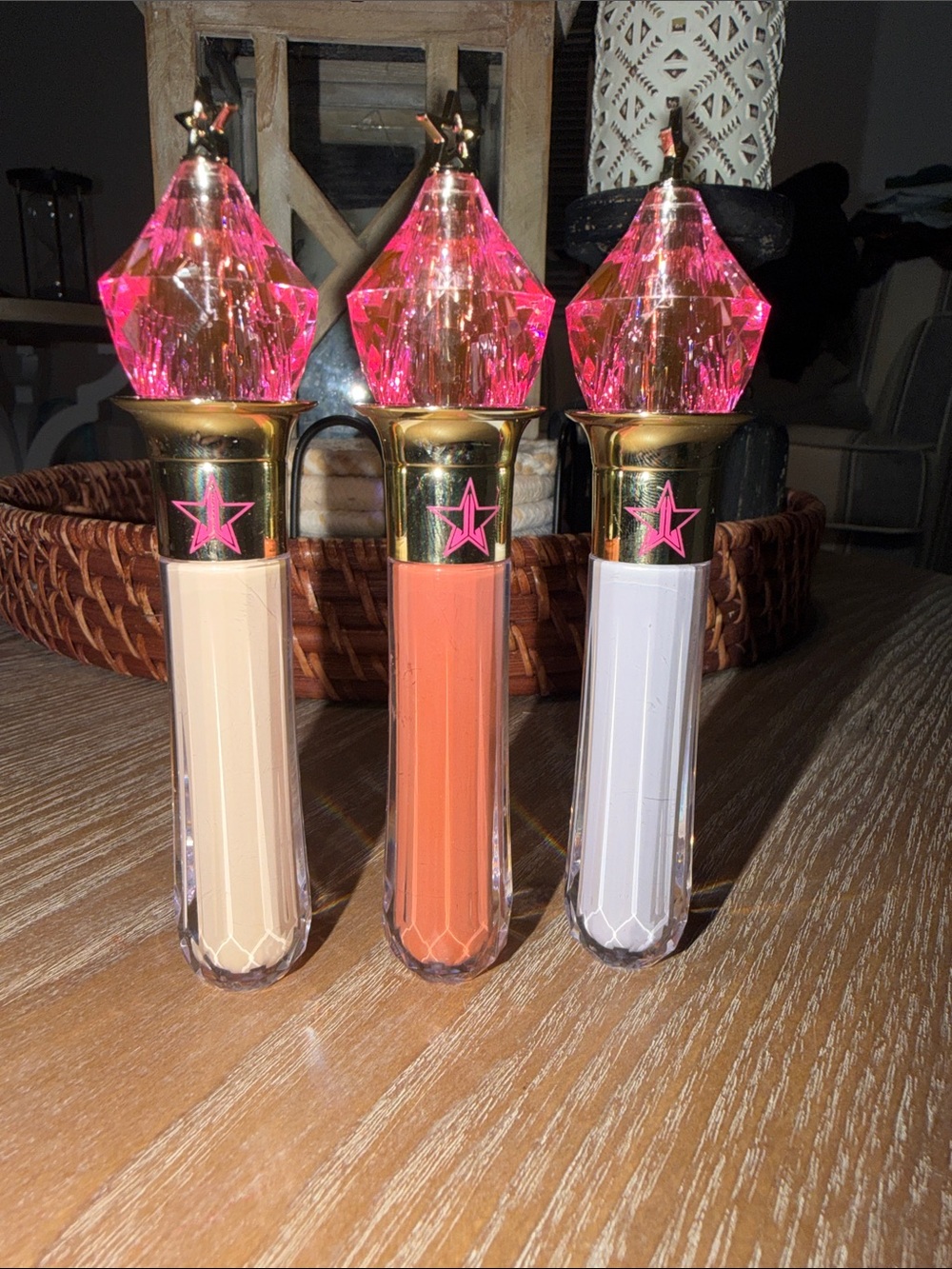 Jeffree Star Magic Star Concealer Trio in Iconic Packaging - RV: $66!!!